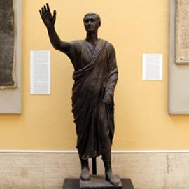 Statua di Arringatore